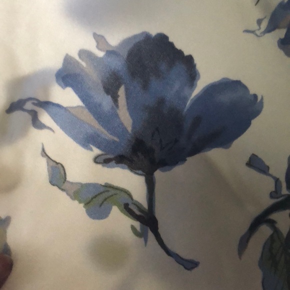 White and blue flower print dress - Picture 5 of 6